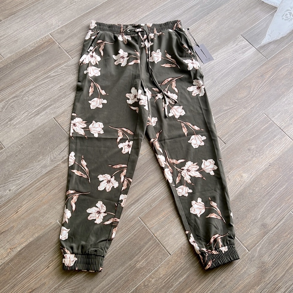 Green Floral Drawstring Jogger Pants